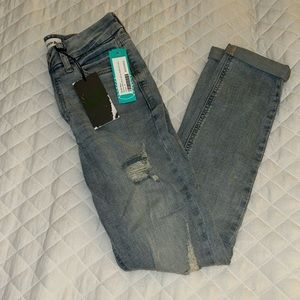 Studio Blue, Kenova Mid Rise Skinny Roll Cuff Jeans. Size 25.